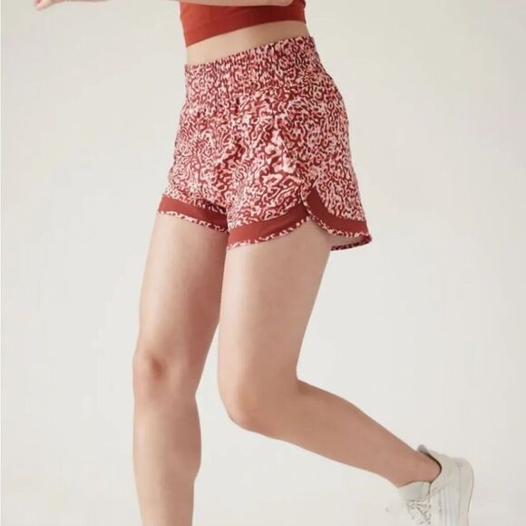 🐢 Athleta Mesh Racer Run High Rise 3" Short Size XS NWOT - Picture 4 of 14